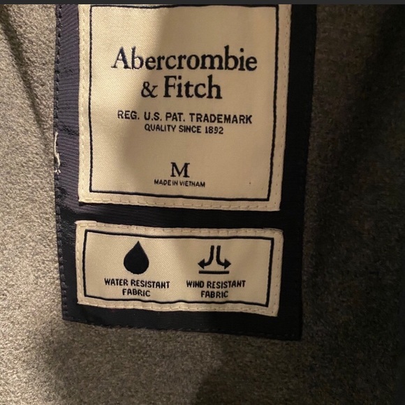 Abercrombie and Fitch raincoat and windbreaker - Picture 2 of 3